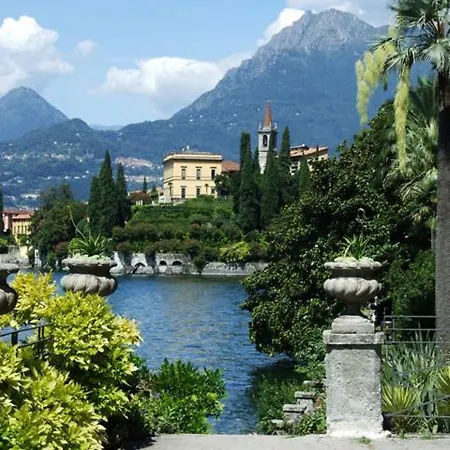 Sleeps 2 Pool Air Con Apartment